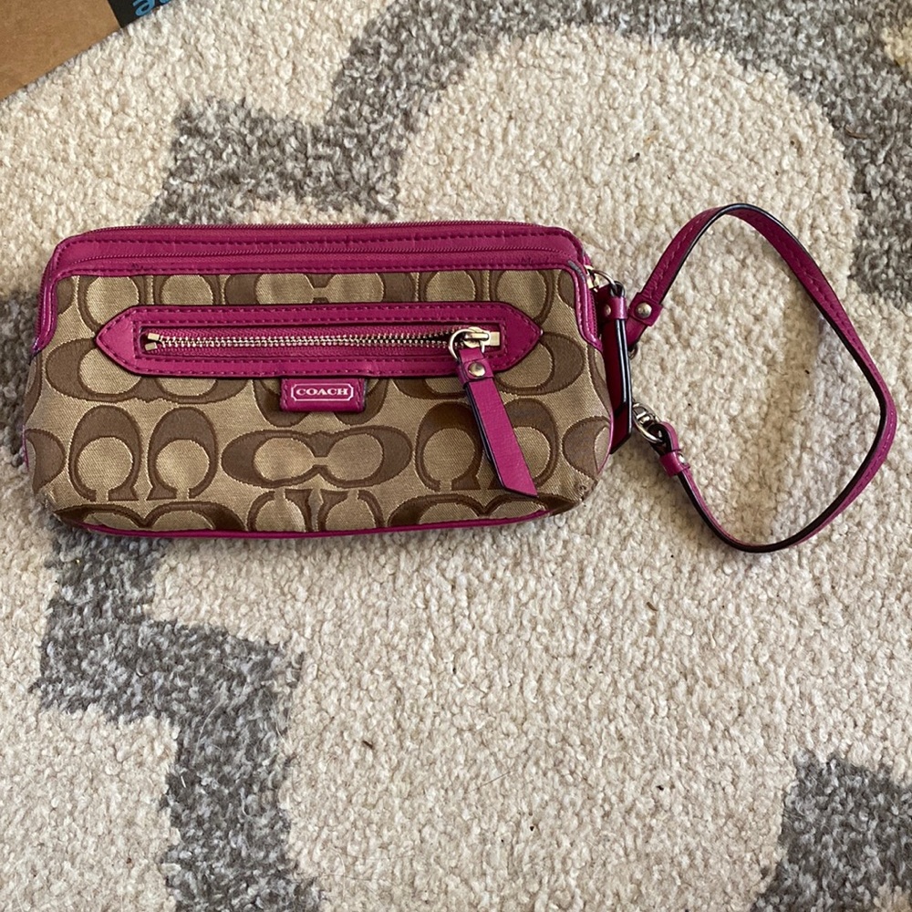 Used coach wristlet